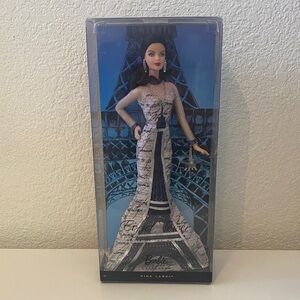 BRAND NEW IN BOX 2009 Eiffel Tower Barbie Doll